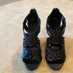 Tory Burch Black Tevray wedges size 10 Excellent Condition